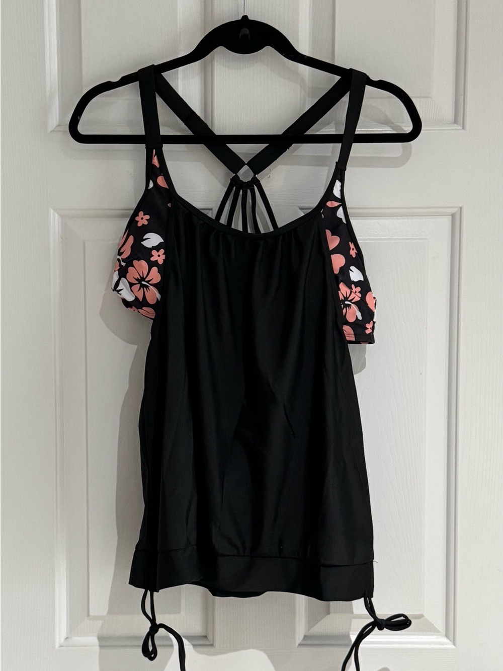 Black Floral-Accent Women’s Swim Tank Top